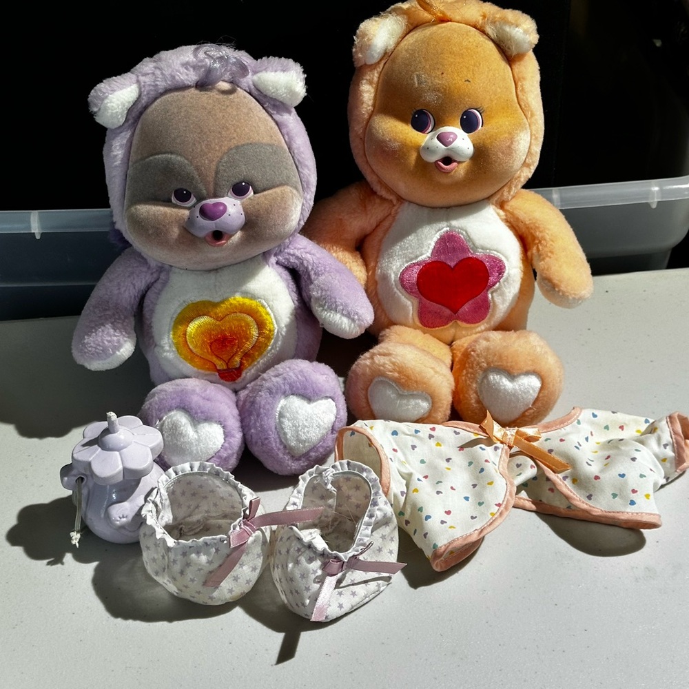 Vintage 1986 Care Bear Cousin Cousin Cubs with Accessories